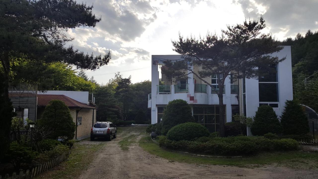 פיאונגצ'אנג Shinevalley Pension & Hotel מראה חיצוני תמונה