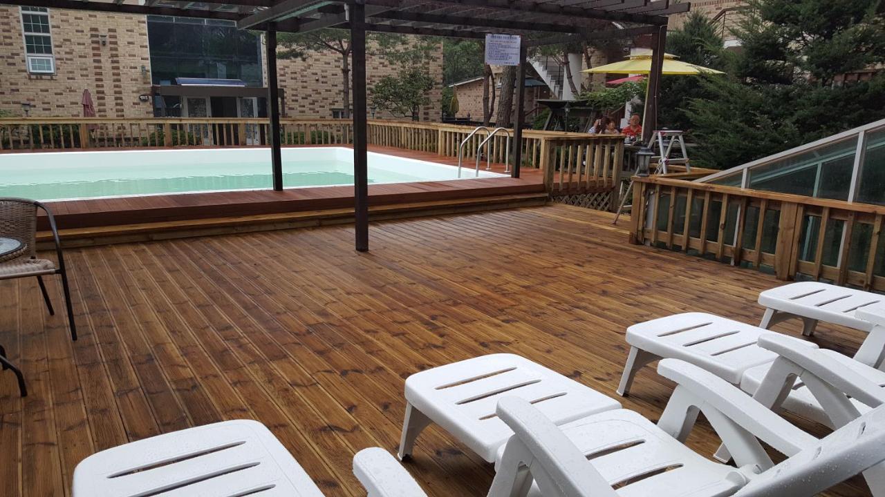 פיאונגצ'אנג Shinevalley Pension & Hotel מראה חיצוני תמונה
